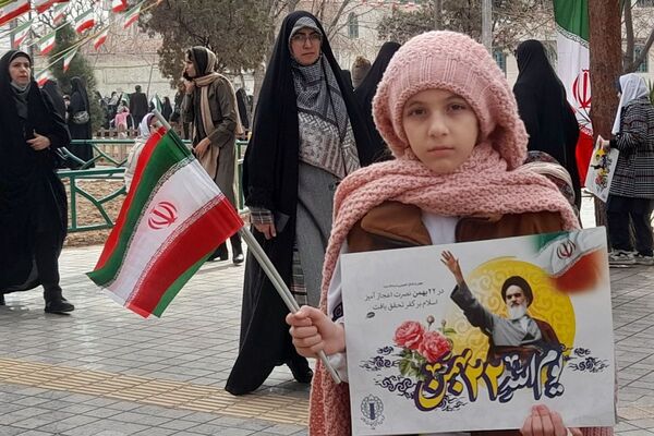 راهپیمایی باشکوه مردم قیامدشت در حمایت از آرمان‌های انقلاب