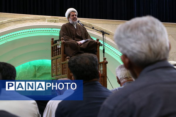 مراسم بزرگداشت شهدای خدمت در مسجد جامع شهرستان آباده 