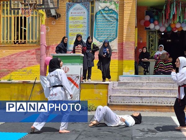 برگزاری المپیاد ورزشی درون مدرسه‌ای در دبیرستان سیزده آبان ناحیه یک کرج