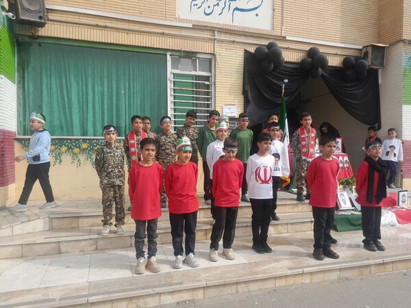 زنگ استکبار ستیزی در مدارس رضویه