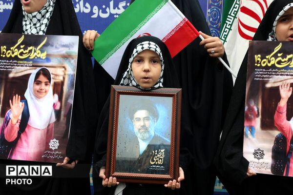 مدرسه بی‌پناه، دانش‌آموز بی‌گناه