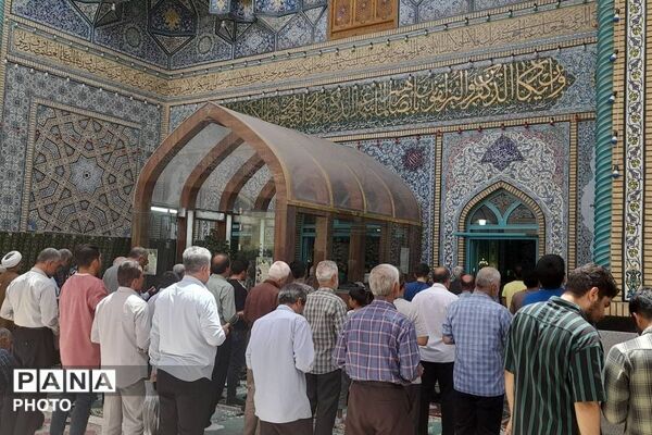 مصلی شهر میزبان اجتماع پرشور نمازگزاران شهرستان ورامین