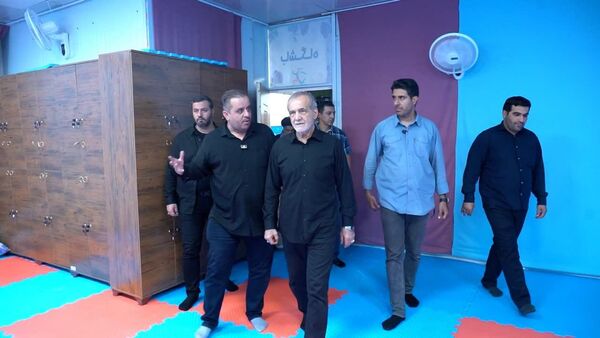 بازدید رئیس جمهور از مرکز مادر و دختری «حس خوب» در منطقه نیروگاه قم