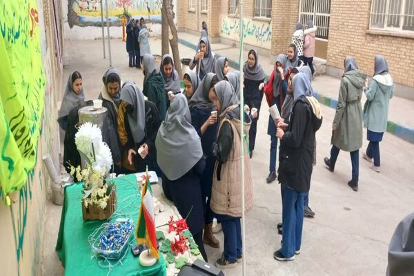 جشن عید مبعث در مدرسه فدک فاروج