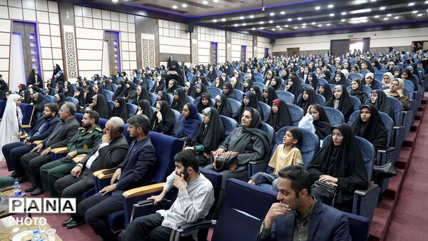اختتامیه نمایشگاه های مدرسه انقلاب