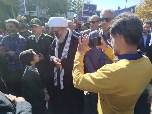 مردم کاشمر با گام‌های استوار در مسیر آرمان‌های انقلاب گام برداشتند 