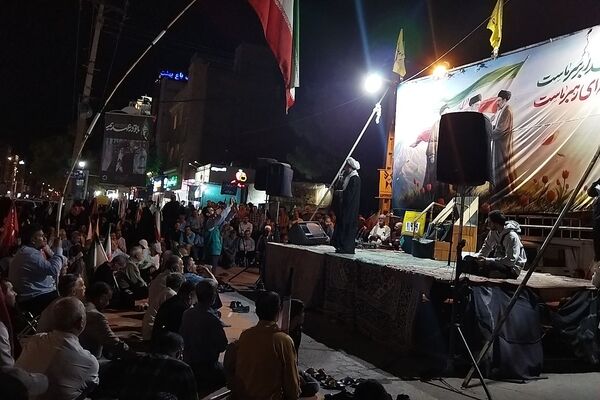 دویست و دو شب مقاومت در بلوار فضل نیشابور 