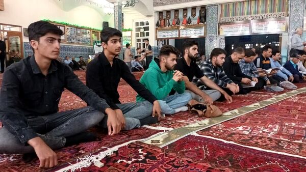 خروش دانش‌آموزان کفن پوش در آذربایجان شرقی