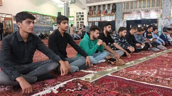 خروش دانش‌آموزان کفن پوش در آذربایجان شرقی