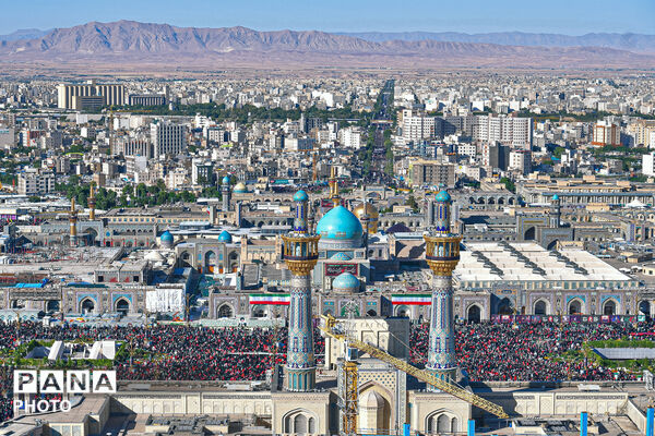 تشییع پیکر رهبر شهید انقلاب در مشهد مقدس-۱
