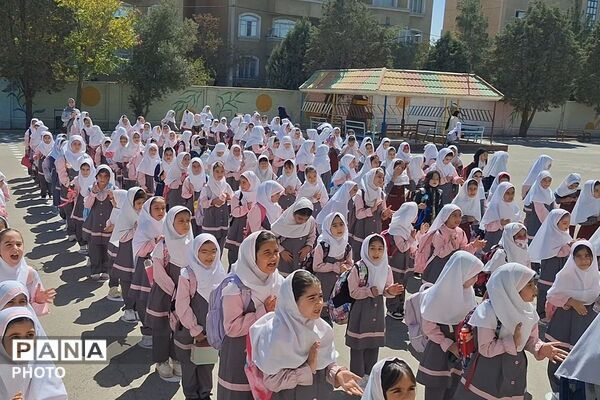 زنگ آغاز سال تحصیلی در دبستان‌های ستایش و صابران یک شهریار