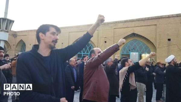 شهر نیشابور مشکی پوش شدـ۳