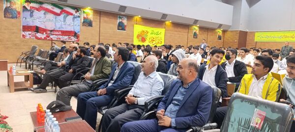 از نیمکت تا سنگر؛ قصه‌ پرواز نوجوانان عاشق