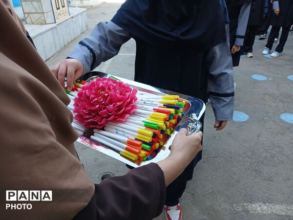 آغاز سال تحصیلی در مدرسه امام حسین (ع) نیشابور 