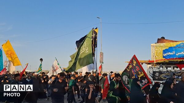 دلدادگی خادمان کودک و نوجوان در پیاده روی نجف به کربلا