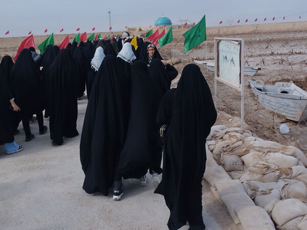 اعزام آخرین گروه از دختران دانش‌آموز ناحیه یک قم به اردوی راهیان نور