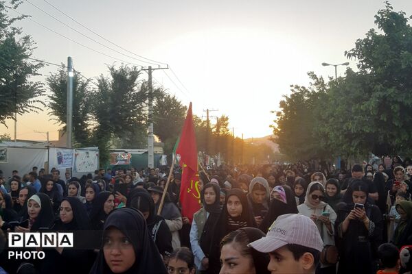 خیابان‌های لردگان، غرق در نور غدیر
