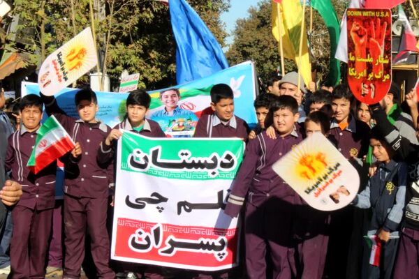 خروش دانش‌آموزان گرگانی در روز حماسه و بصیرت