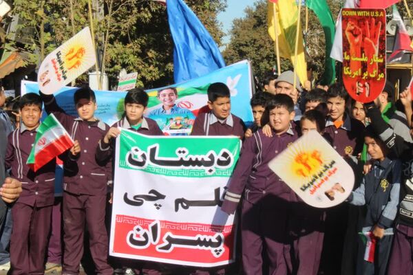 خروش دانش‌آموزان گرگانی در روز حماسه و بصیرت