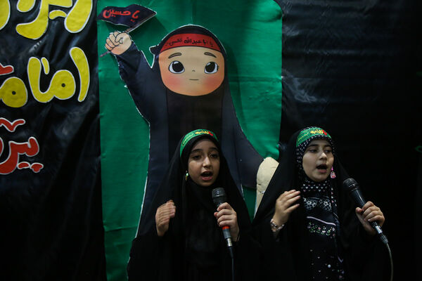 عزاداری کودکان هیات «زیر گنبد طلا» برای دختر سه ساله امام حسین(ع)