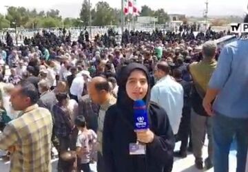 مراسم تشییع پیکر جانباز مدافع وطن پاسدار شهید محمد ثقفی در گلزار شهدای شهرستان شهرضا 