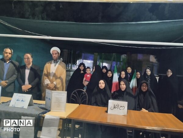 از تریبونِ شب تا کلاسِ درس: معلمانِ دغدغه‌مند، آینده را می‌سازند