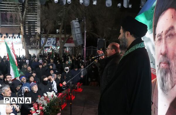 اجتماع حماسی مردم نظرآباد برای بیعت با سومین رهبر انقلاب