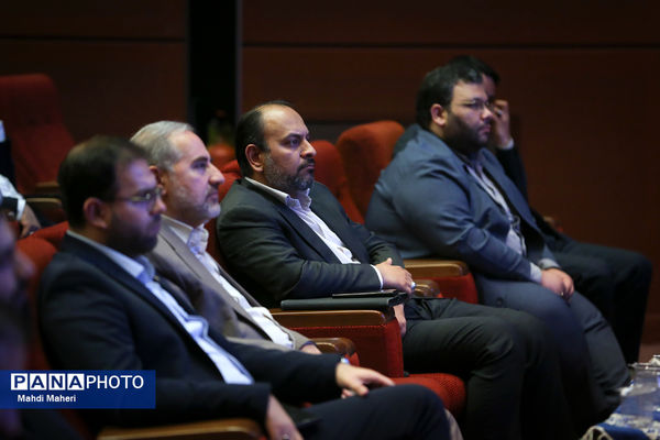 نشست راه روشن «تبیین آیه سال تشکیلات»