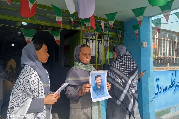از کلاس درس تا شکوه انقلاب؛ شور دانش آموزی،  شور فجر