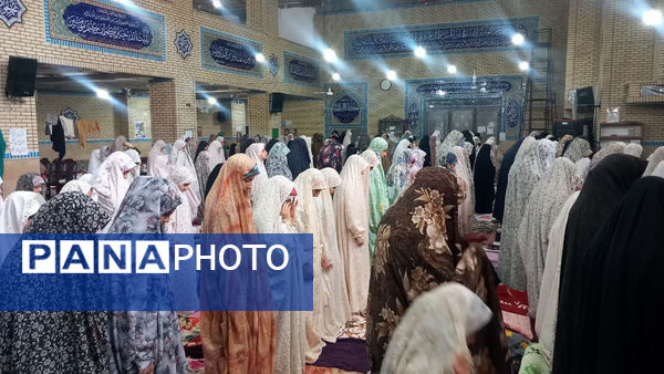 اعتکاف دختران دانش‌آموز در قم