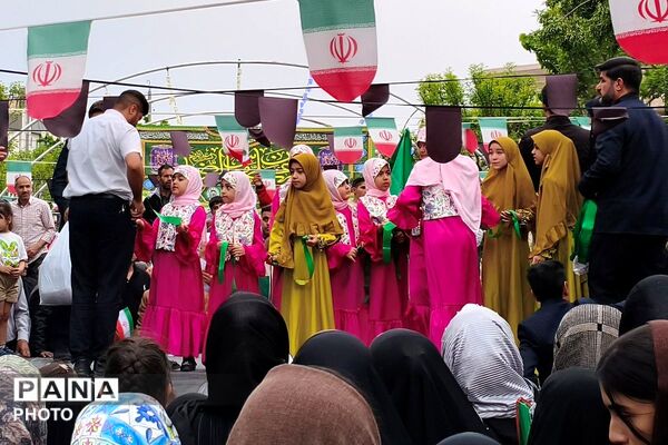همایش مادر و دختری جان فدا در بهارستان دو