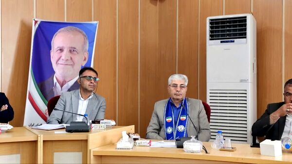 دیدار صمیمی دانش‌آموزان با استاندار کهگیلویه و بویراحمد 