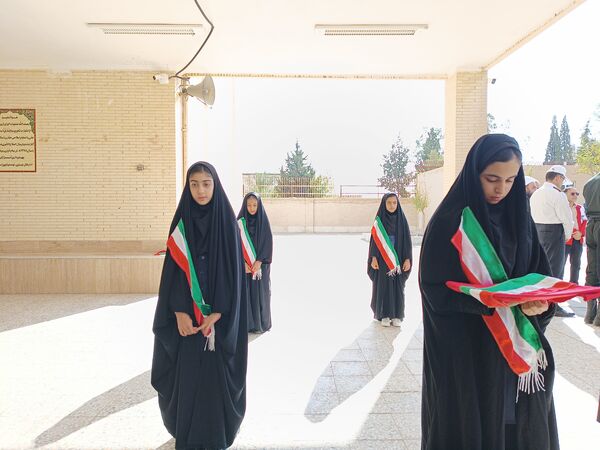 زنگ مهر و مقاومت در آغاز سال تحصیلی