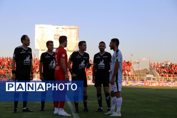 برد شیرین تراکتور در خانه مقابل آلمینیوم اراک