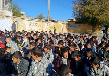 جشن میلاد حضرت زینب (س) در دبیرستان نمونه دولتی شهید حاج قاسم سلیمانی شهرستان بن 