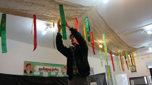 میزبانی دبیرستان نمونه دولتی شهید حاج قاسم سلیمانی شهرستان بن از شهید گمنام