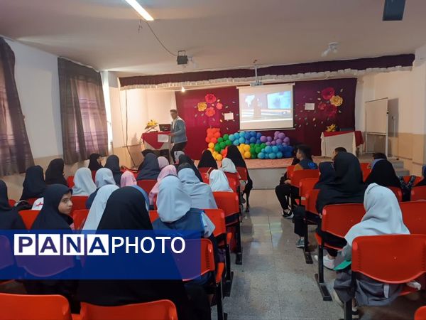 برگزاری کارگاه آموزش خبرنگاری ویژه دانش‌آموزان خبرنگار پانا در شهرستان فلاورجان 