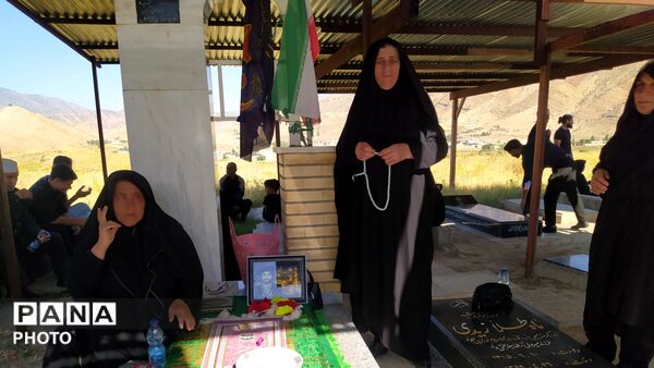 برگزاری آیین‌های عزاداری و مراسم زیارت اهل قبور در روستای مورانی