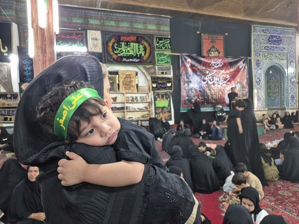 مراسم شیرخوارگان حسینی در بلده