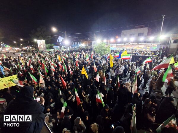 کاشمری ها با احترام نظامی به استقبال سرود جمهوری اسلامی رفتند 