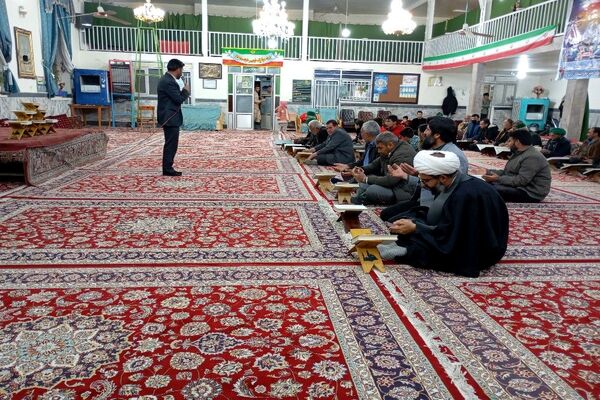  شبی با قرآن کریم در مسجد جامع شهر بار 