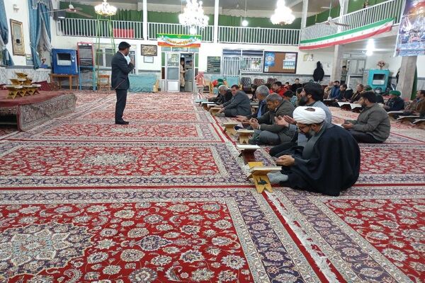  شبی با قرآن کریم در مسجد جامع شهر بار 