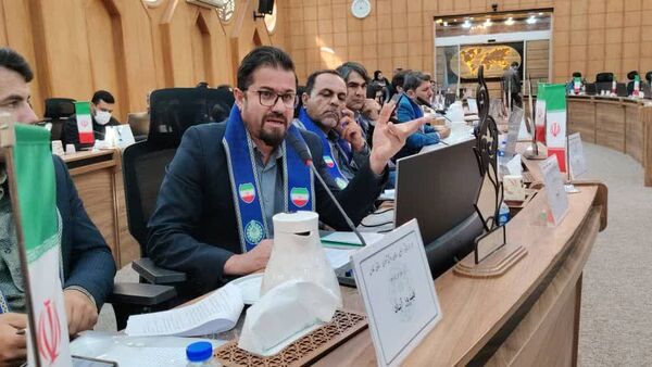نشست هم‌اندیشی مسئولان سازمان دانش‌آموزی استان فارس روز دوم