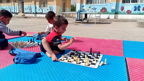 دآا، نام مادر در گویش لری