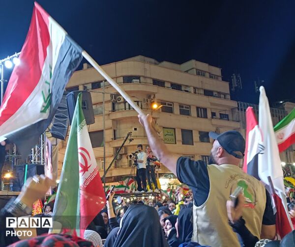 تجمعات شبانه پرشور تر از همیشه 