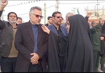 اجتماع فرهنگیان و دانش آموزان شهرستان جعفرآباد برای بیعت با سومین رهبر انقلاب
