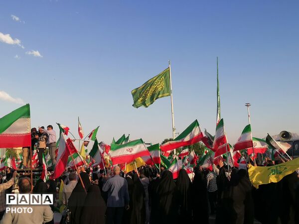 رژه حماسی جان فدایان ایران در یزد
