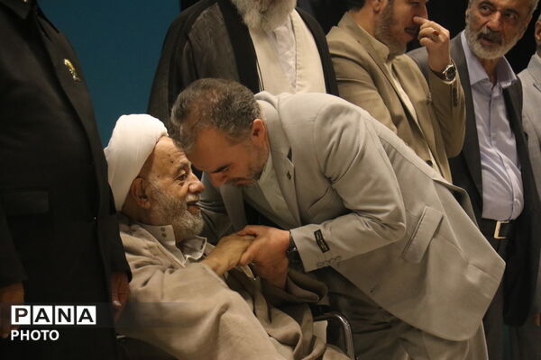 سی و سومین اجلاس سراسری نماز در حرم مطهر رضوی ـ ۳