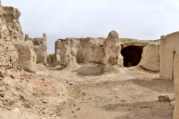 قلعه باستانی ایزدخواست؛ نخستین بنای طبقاتی دنیا