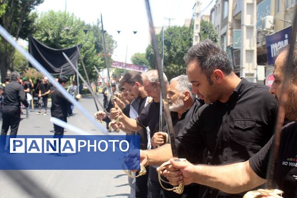 اجرای مراسم شاه‌حسین گویان در شهرستان فردیس